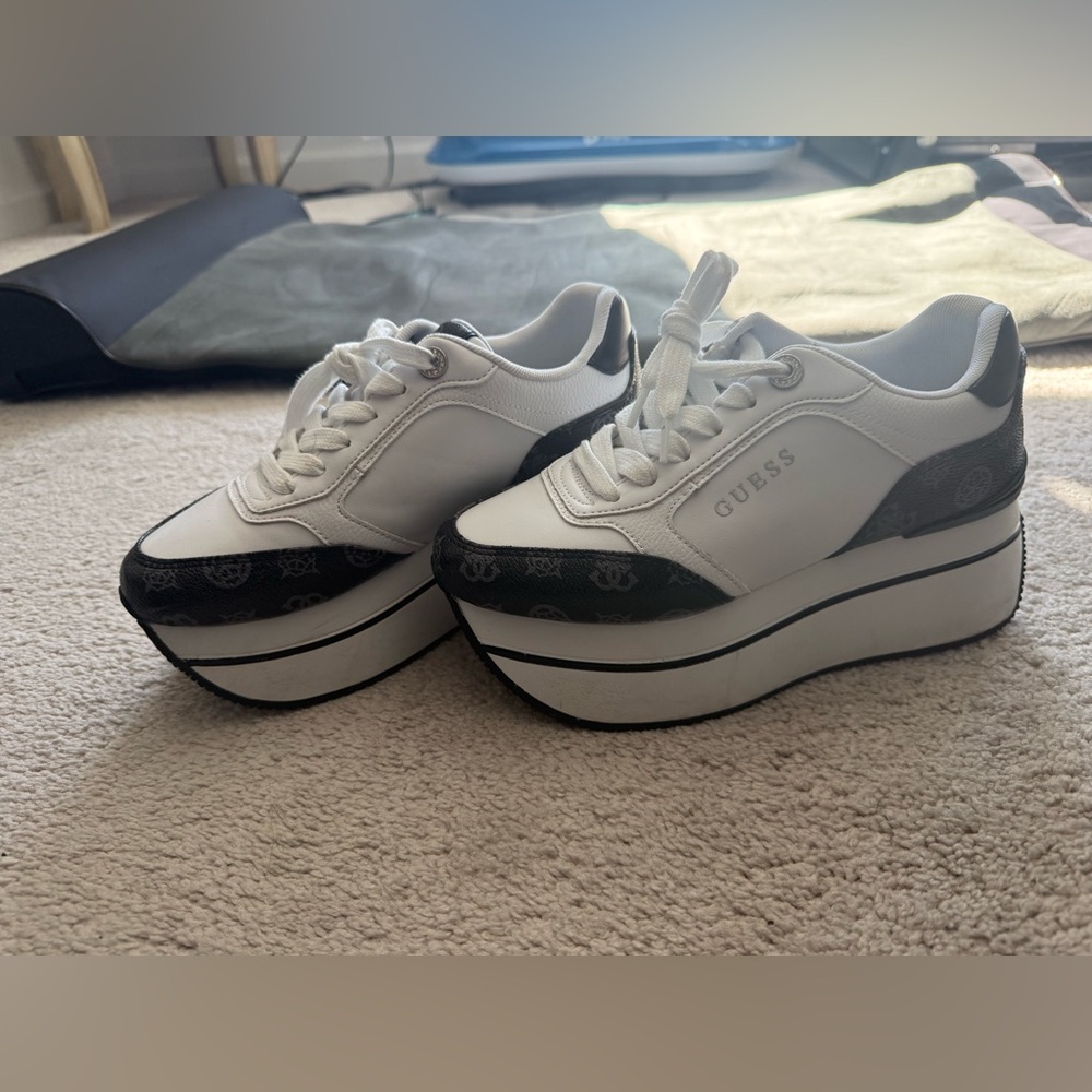 GUESS White and Black Monogram Platform Sneakers